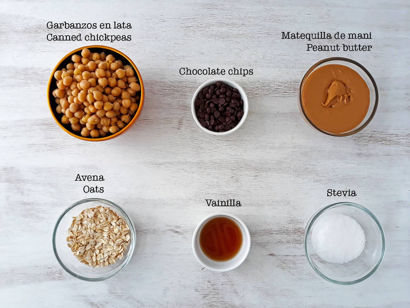 ingredientes para preparar bolitas de proteína.