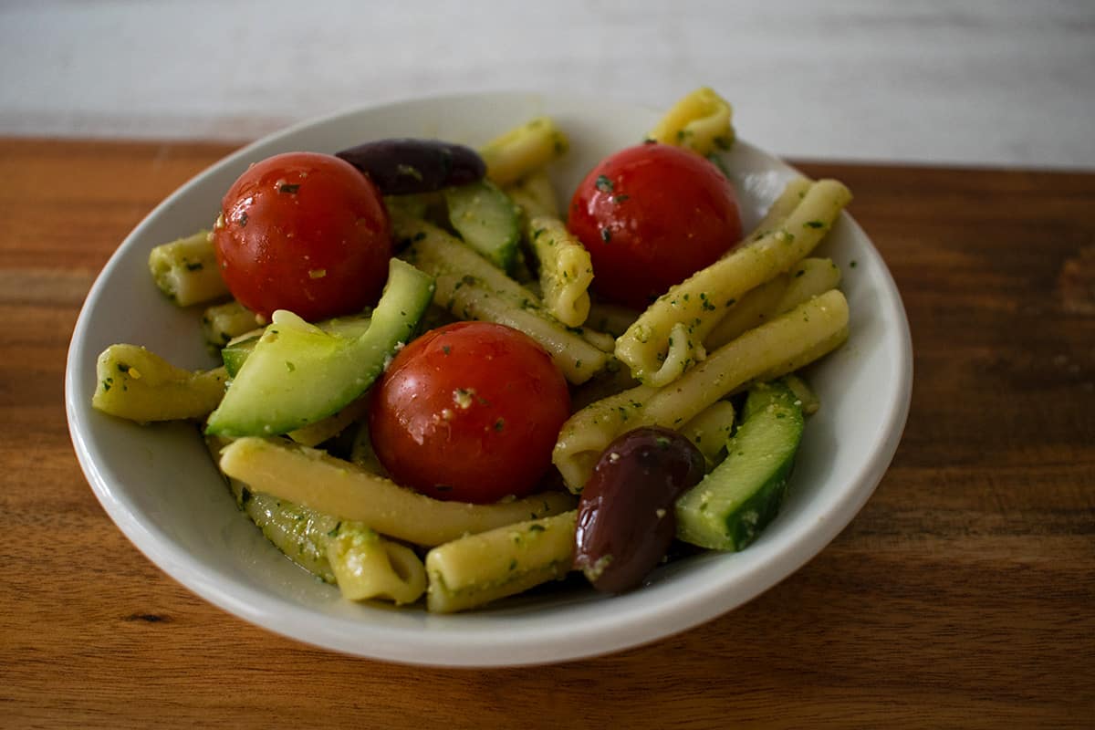 ensalada de pasta pesto