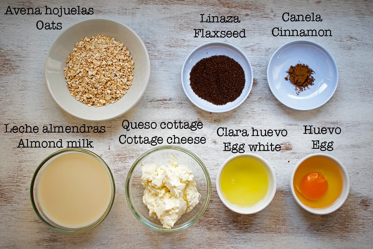 ingredientes para preparar pancakes de avena y queso cottage