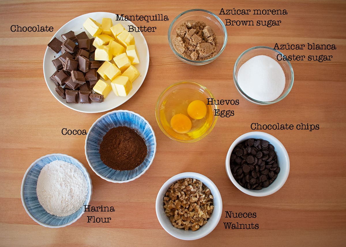 ingredientes para preparar brownie casero una receta fácil.