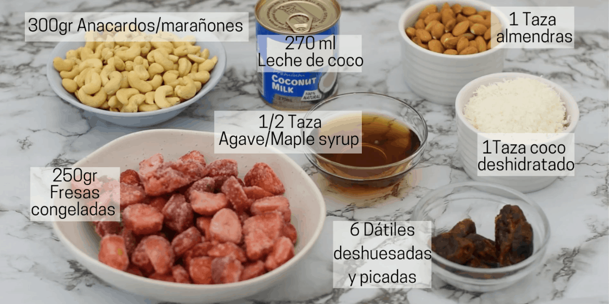 Ingredientes para preparar cheesecake vegano de fresa. Nueces de la india, leche de coco, almendras, maple syrup, coco deshidratado, fresas, dátiles.